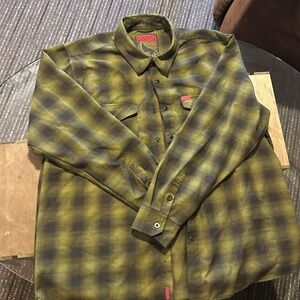 Dixxon Lone Wolf flannel. Size 2XL.